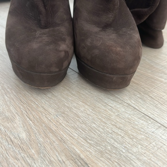 Gucci brown suede boots - Picture 10 of 14
